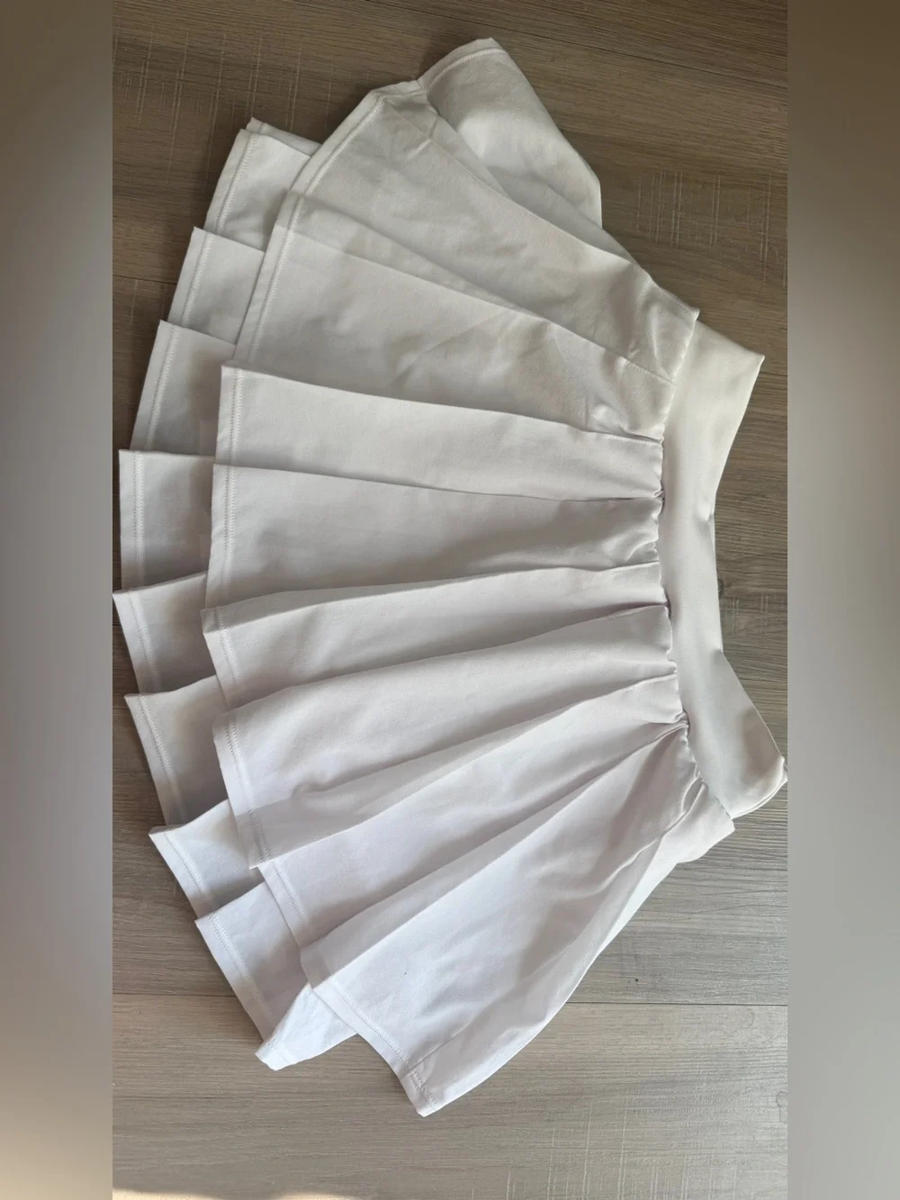 ALO Yoga White Pleated Mini Skirt